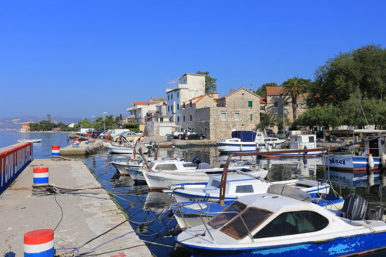 Apartments By The Sea Kastel Kambelovac, Kastela - 8679 Exterior foto